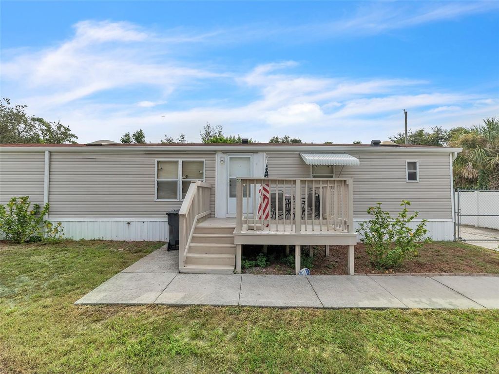 Photo of 10912 Country Haven Drive, Gibsonton, FL 33534 (MLS # TB8429405)