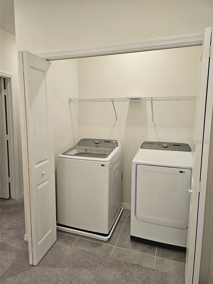 CREEKSIDE TWNHMS - Residential Lease