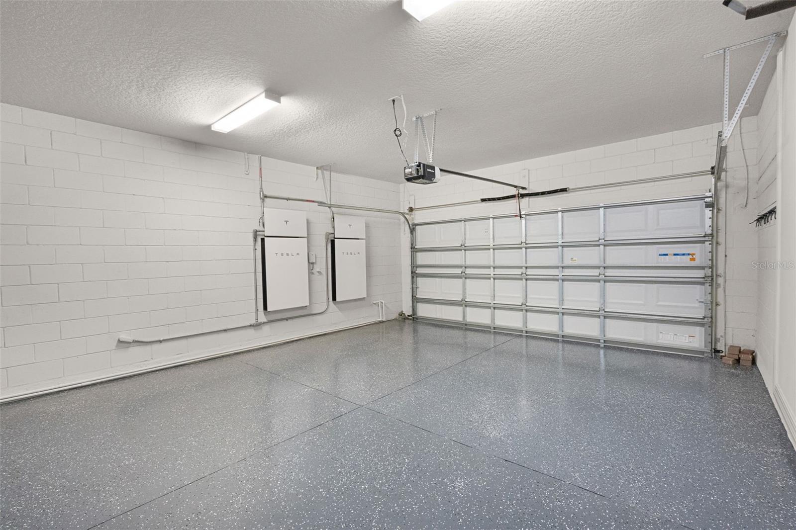 LAKESHORE AT NARCOOSSEE PH 3 2ND REP - Residential Lease