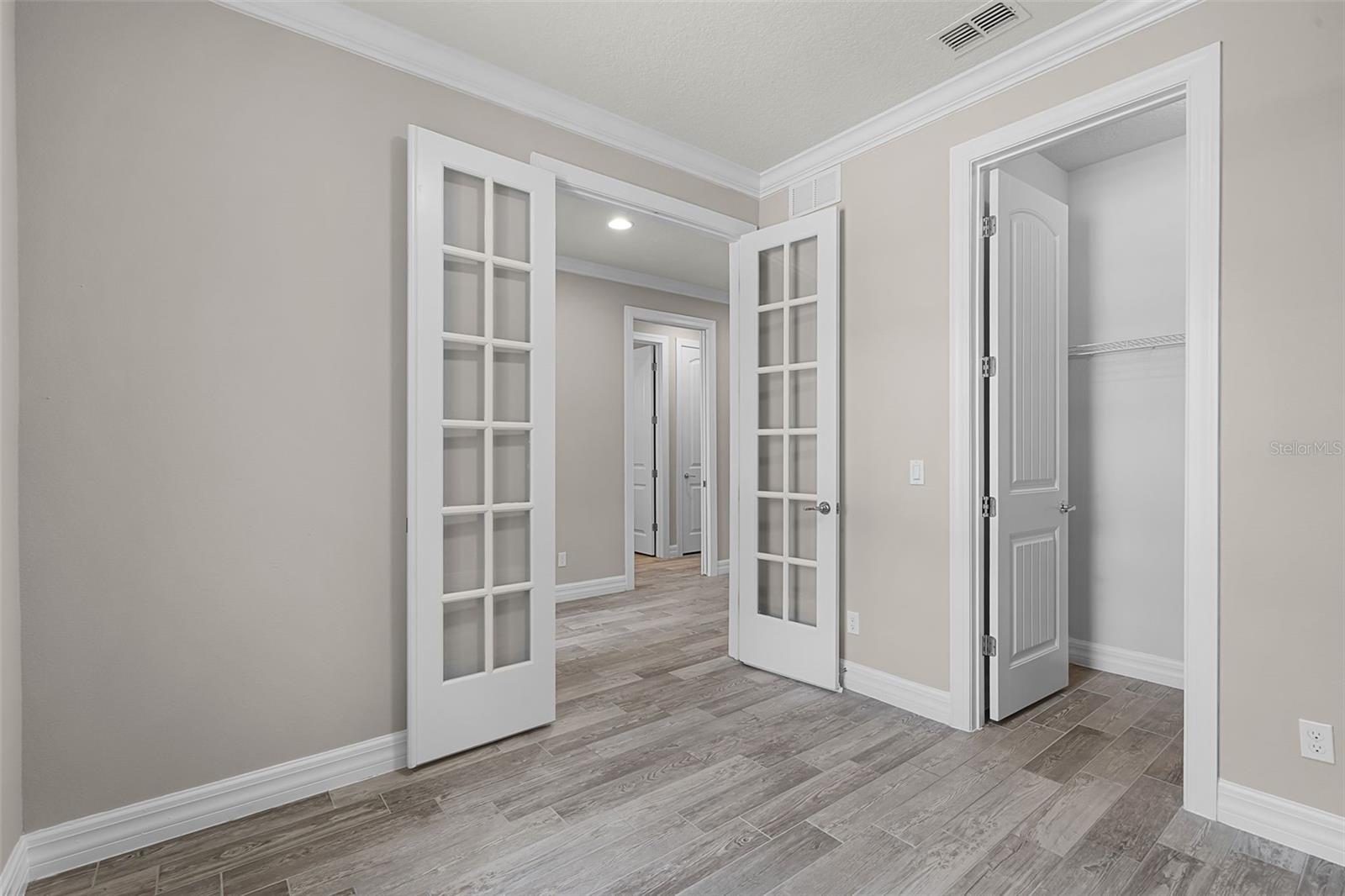 LAKESHORE AT NARCOOSSEE PH 3 2ND REP - Residential Lease