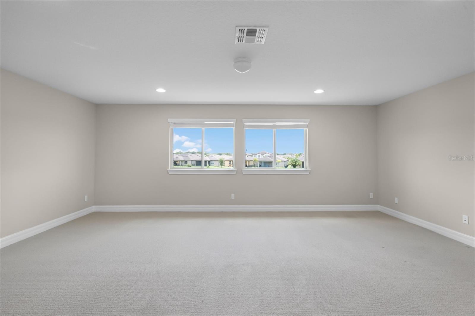 LAKESHORE AT NARCOOSSEE PH 3 2ND REP - Residential Lease