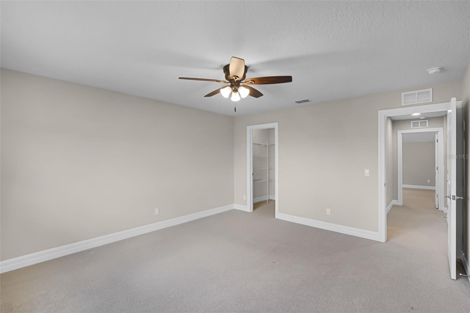 LAKESHORE AT NARCOOSSEE PH 3 2ND REP - Residential Lease