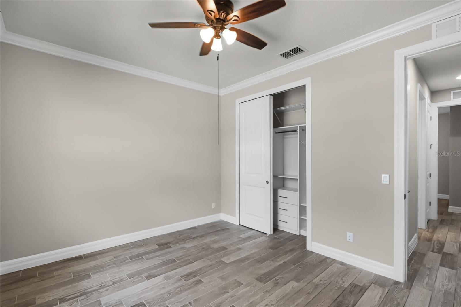 LAKESHORE AT NARCOOSSEE PH 3 2ND REP - Residential Lease