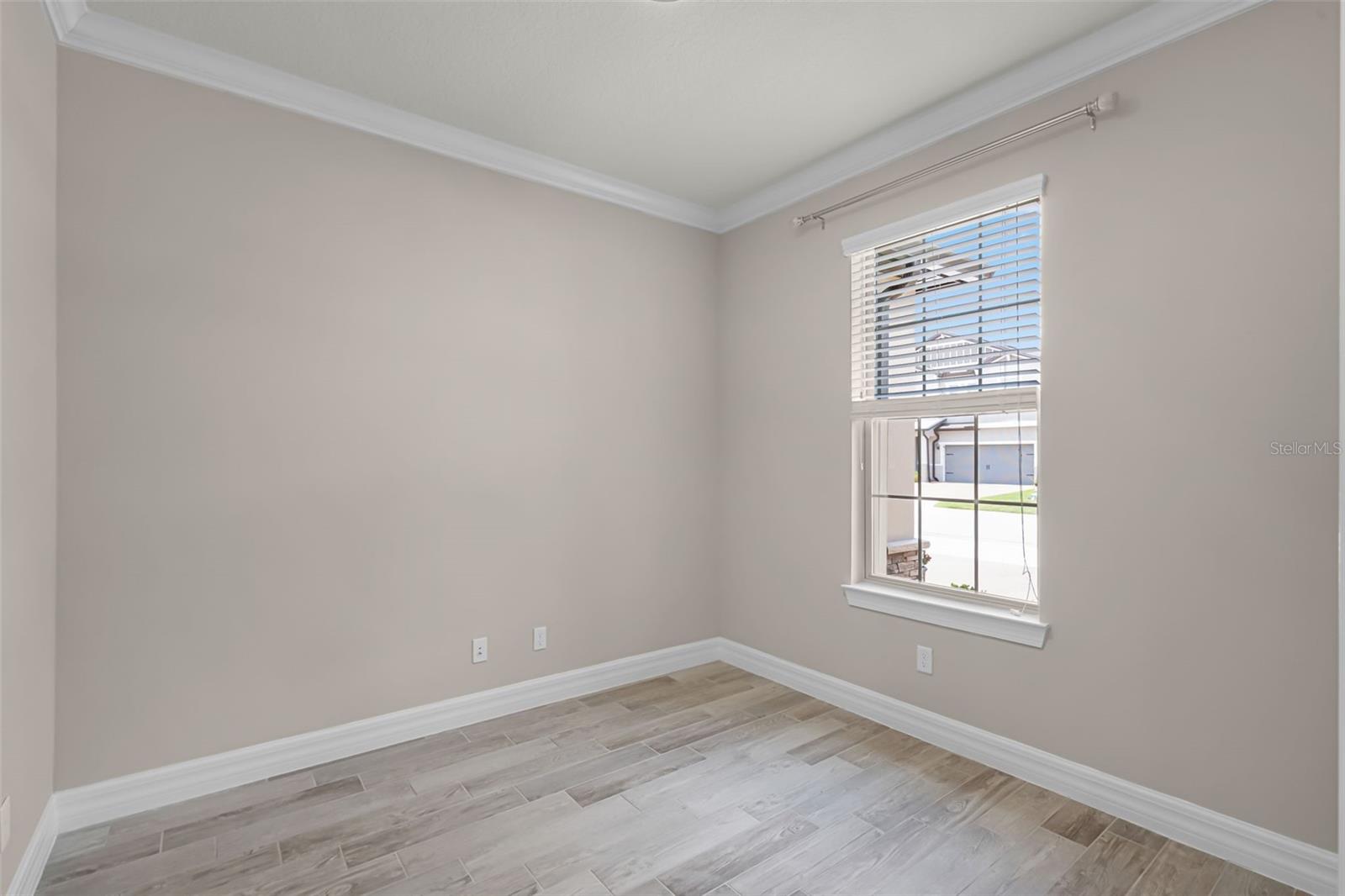 LAKESHORE AT NARCOOSSEE PH 3 2ND REP - Residential Lease