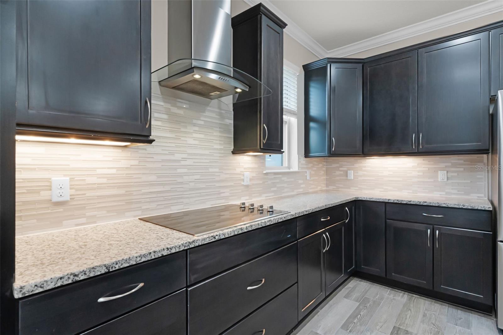 LAKESHORE AT NARCOOSSEE PH 3 2ND REP - Residential Lease