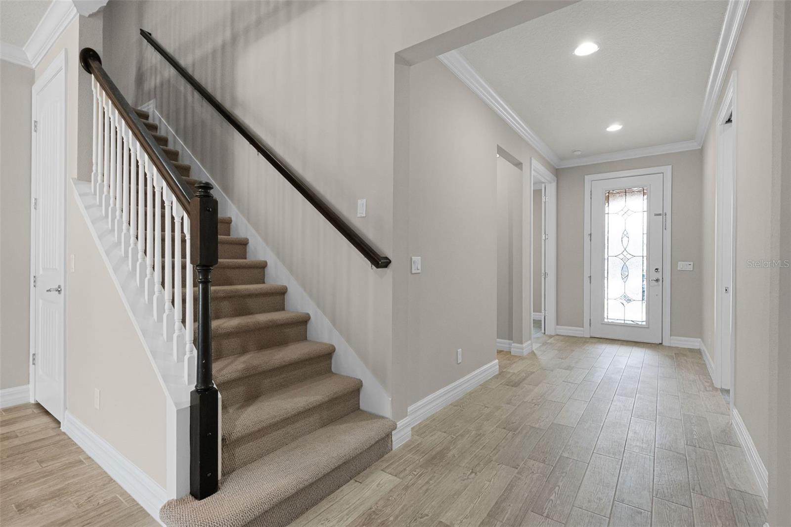 LAKESHORE AT NARCOOSSEE PH 3 2ND REP - Residential Lease