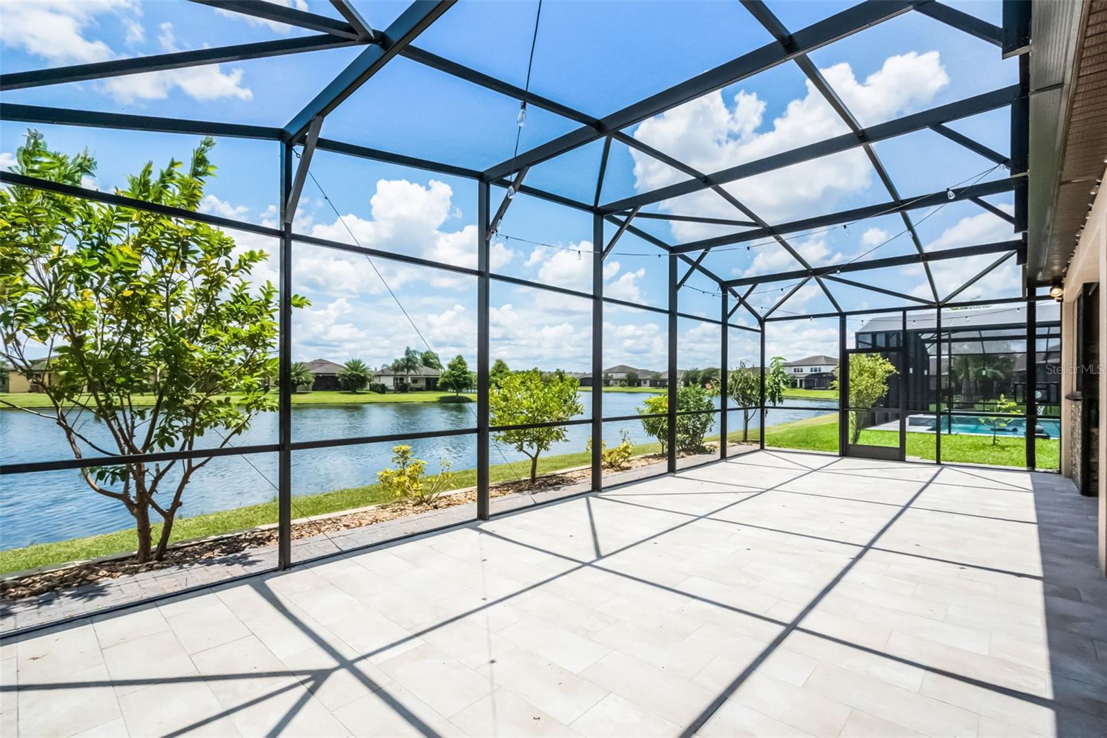 LAKESHORE AT NARCOOSSEE PH 3 2ND REP - Residential Lease