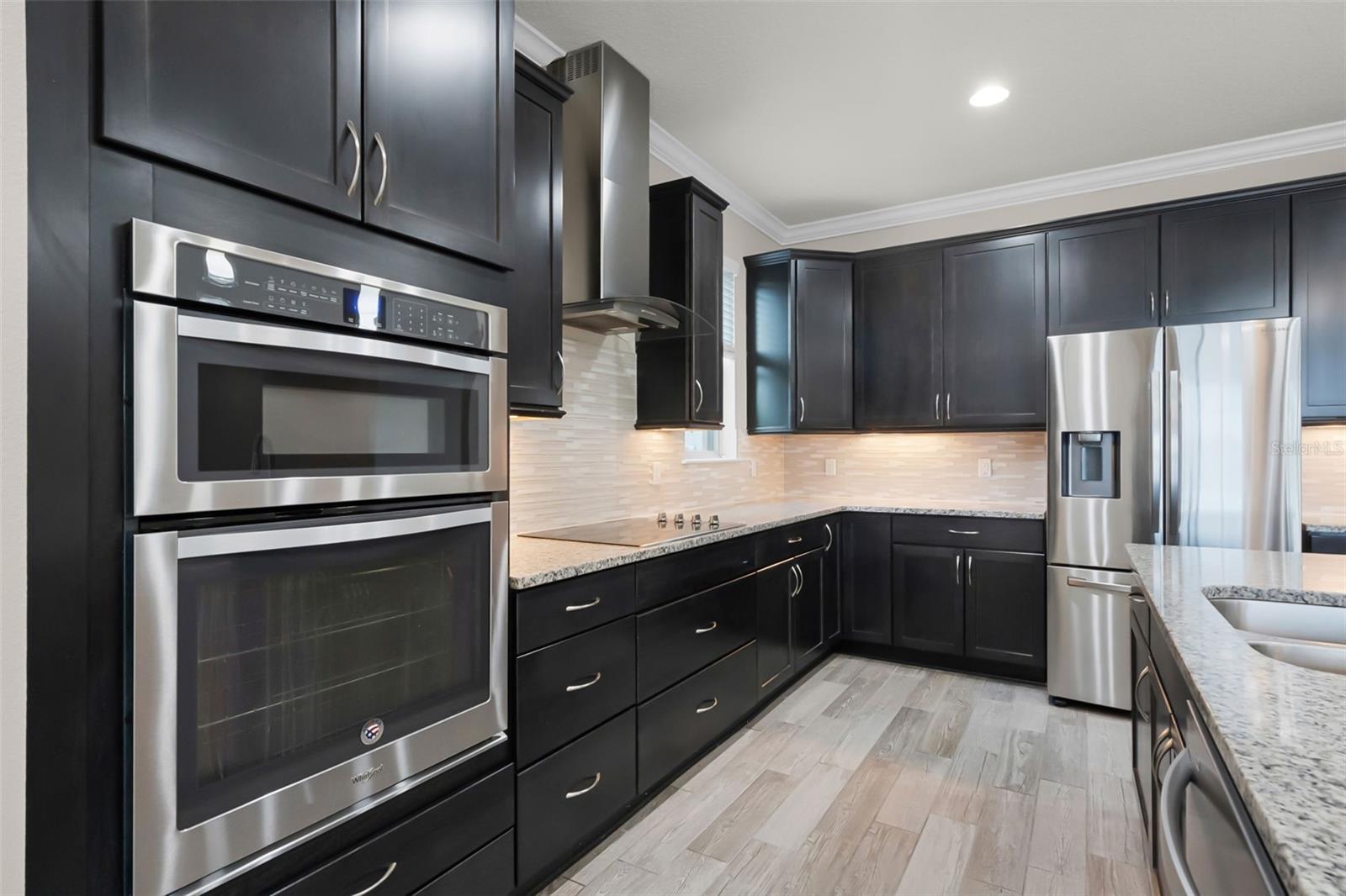 LAKESHORE AT NARCOOSSEE PH 3 2ND REP - Residential Lease