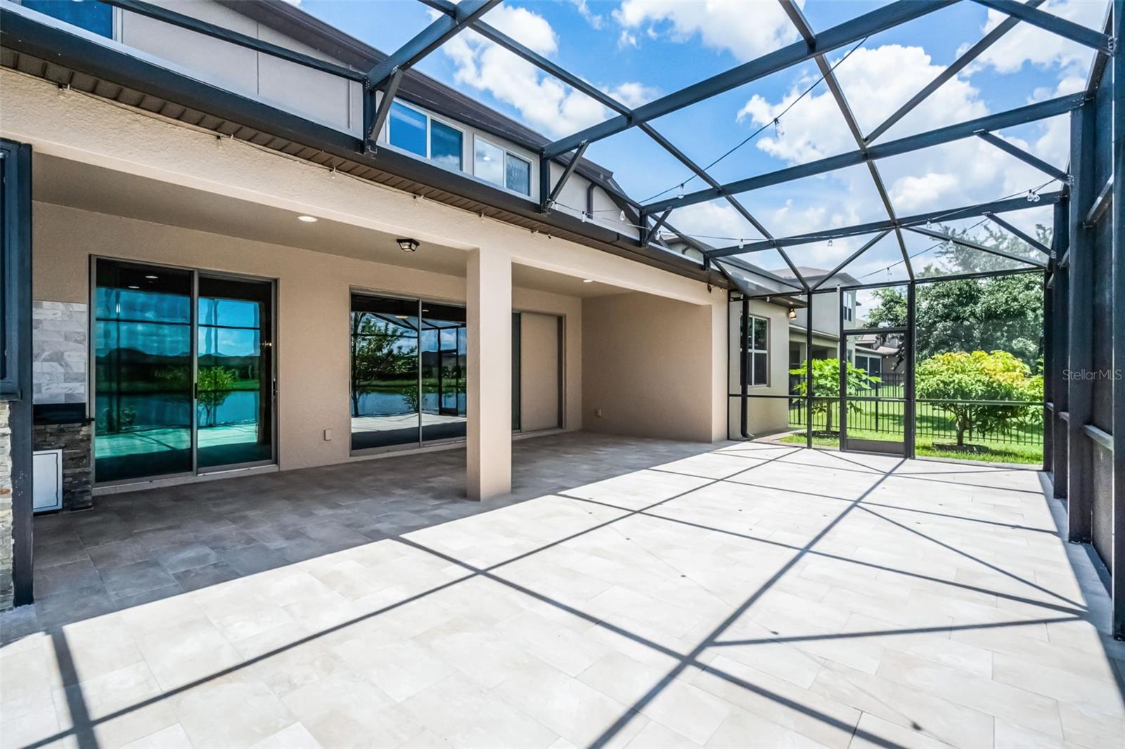 LAKESHORE AT NARCOOSSEE PH 3 2ND REP - Residential Lease