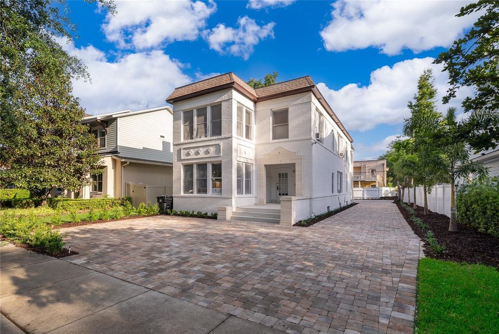 Photo of 601 Delaney Park Drive #4, Orlando, FL 32806 (MLS # O6397164)