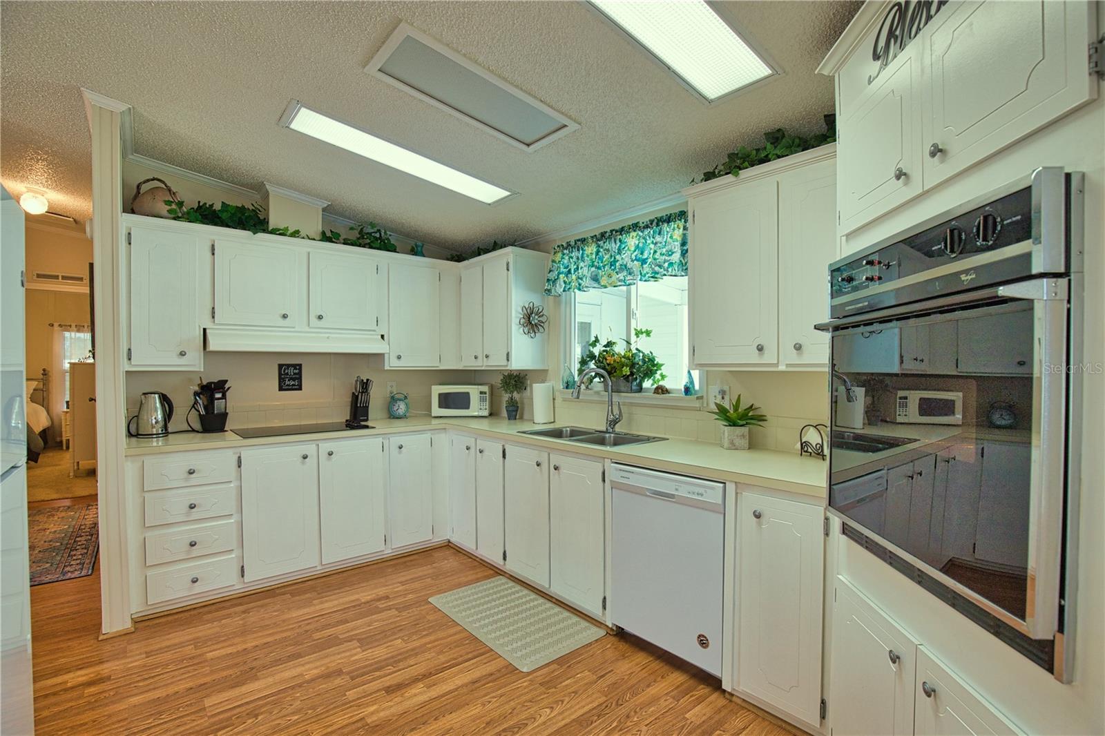 LA CASA MHP CO-OP - Residential