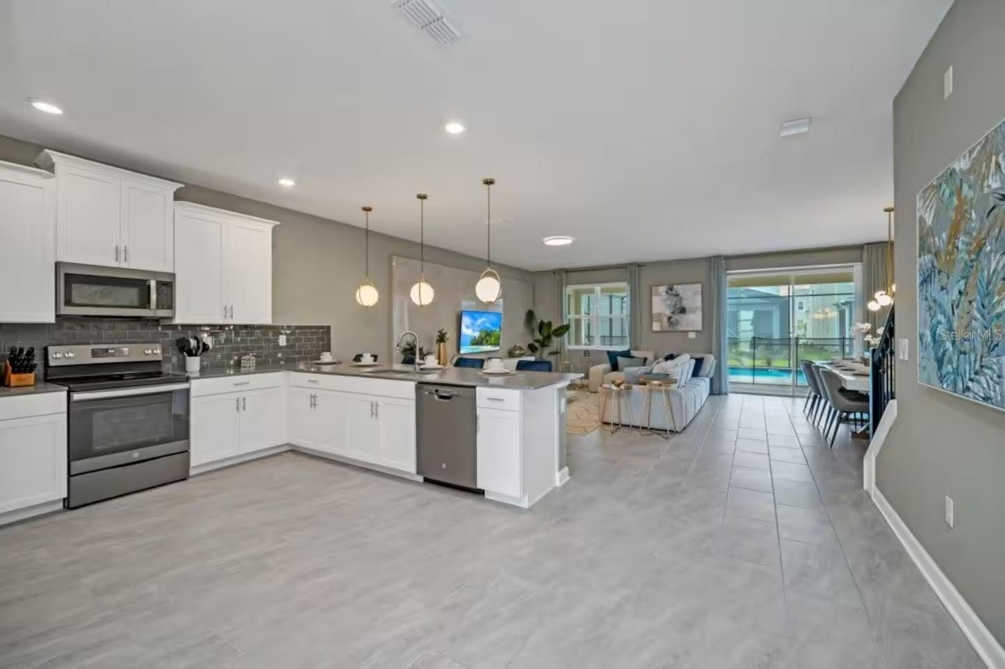 COVE AT STOREY LAKE II - Residential