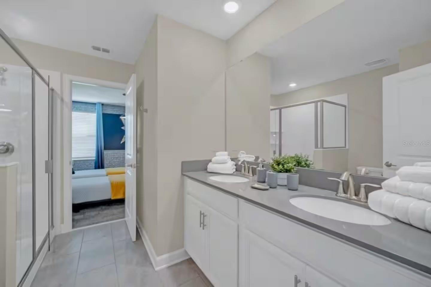 COVE AT STOREY LAKE II - Residential