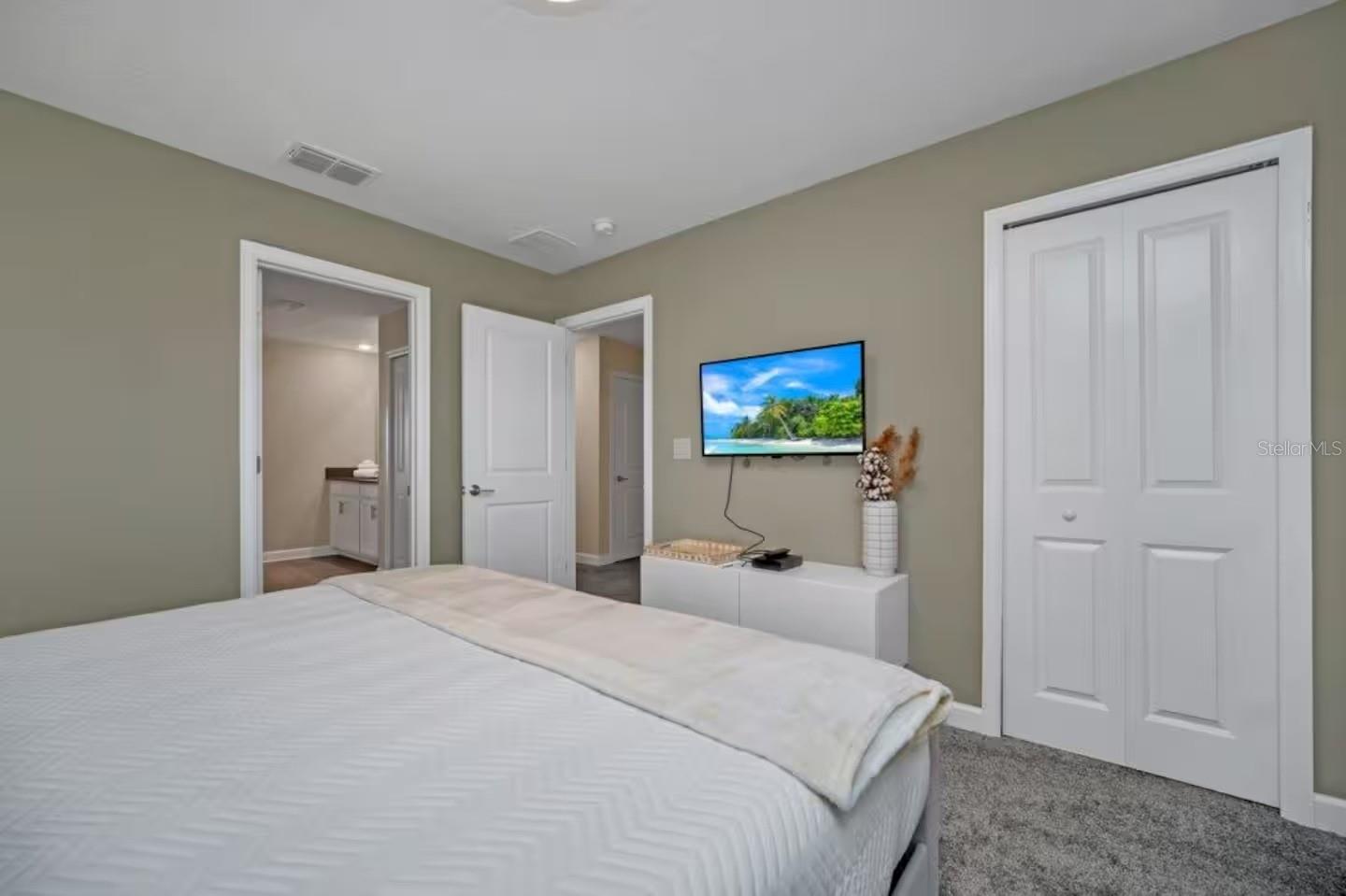 COVE AT STOREY LAKE II - Residential