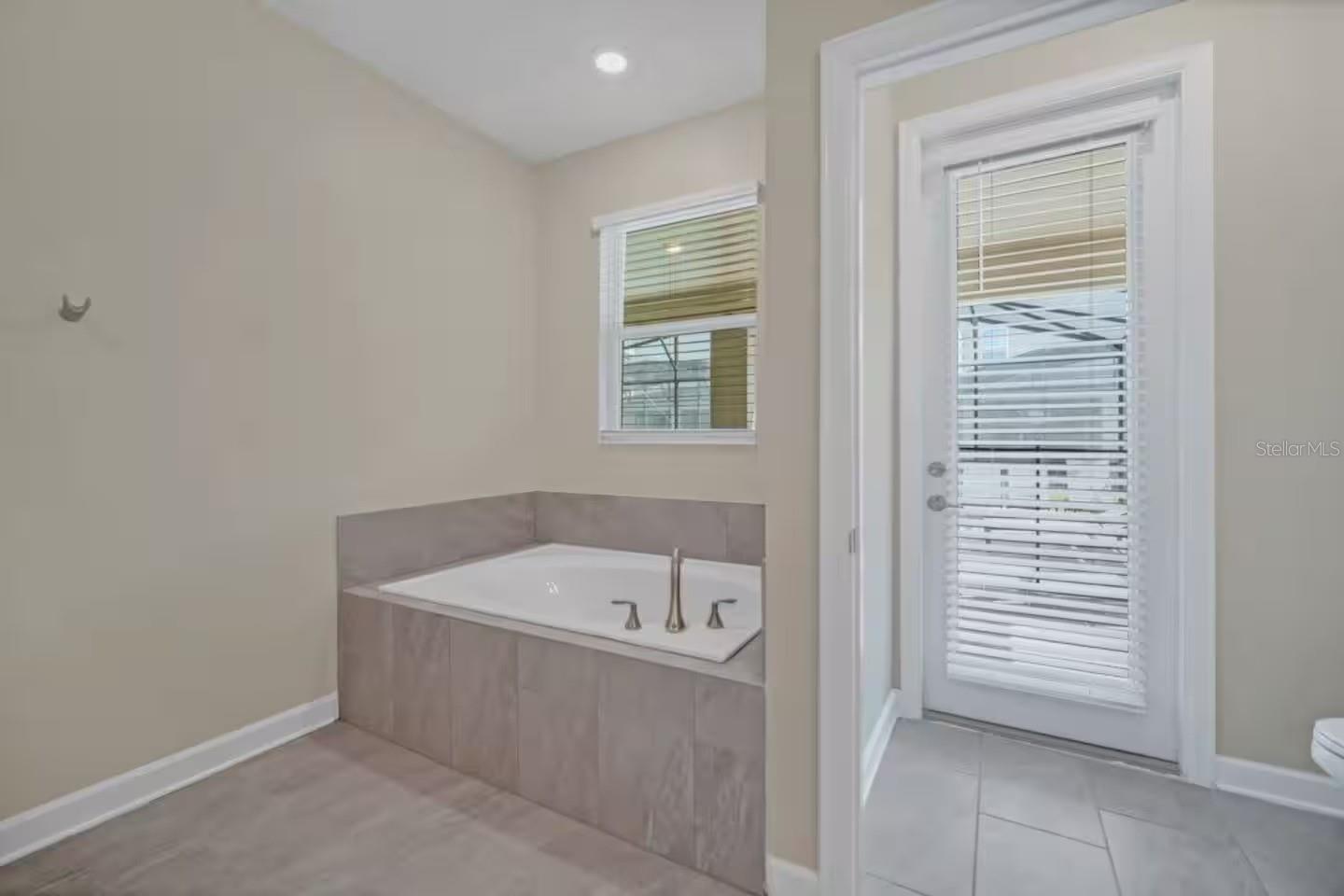 COVE AT STOREY LAKE II - Residential