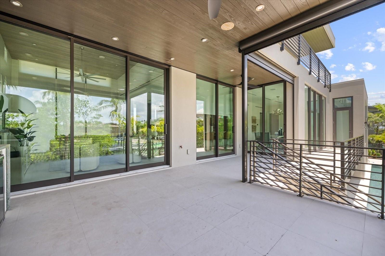 SLEEPY LAGOON PARK - Residential