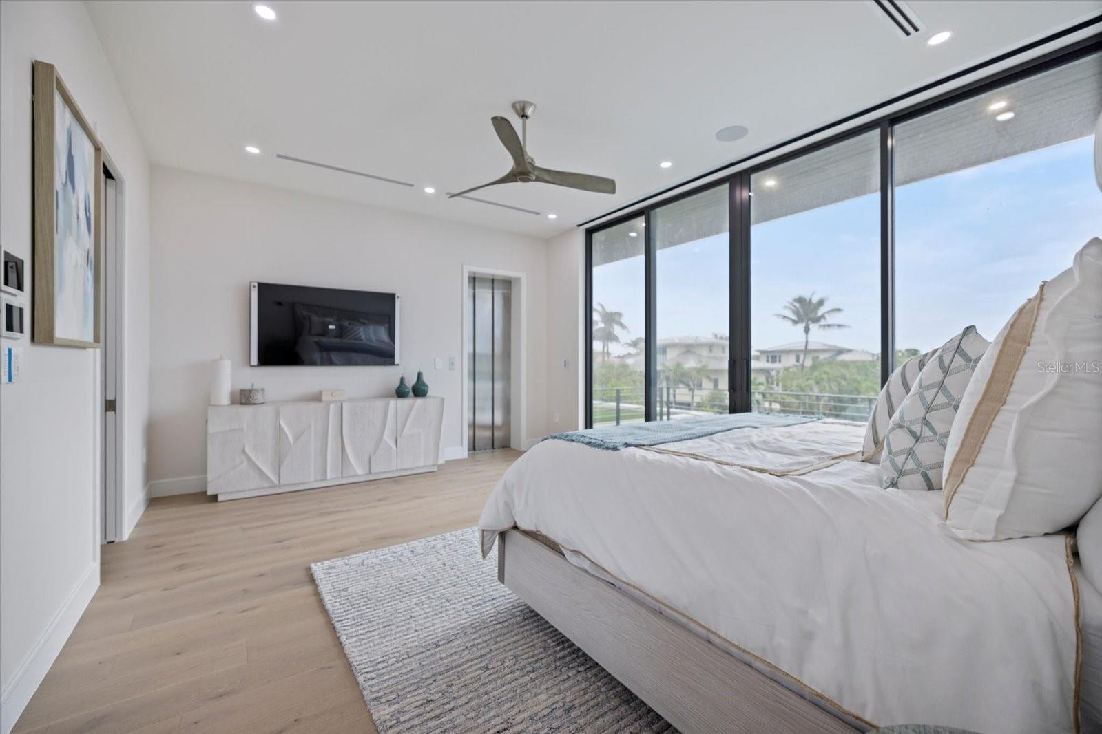 SLEEPY LAGOON PARK - Residential