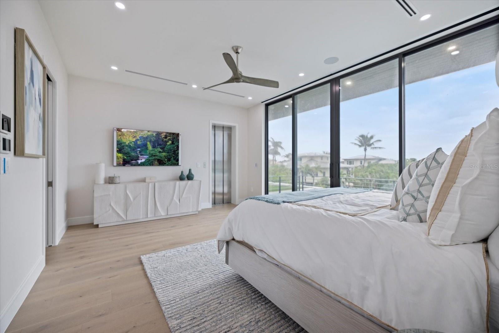 SLEEPY LAGOON PARK - Residential