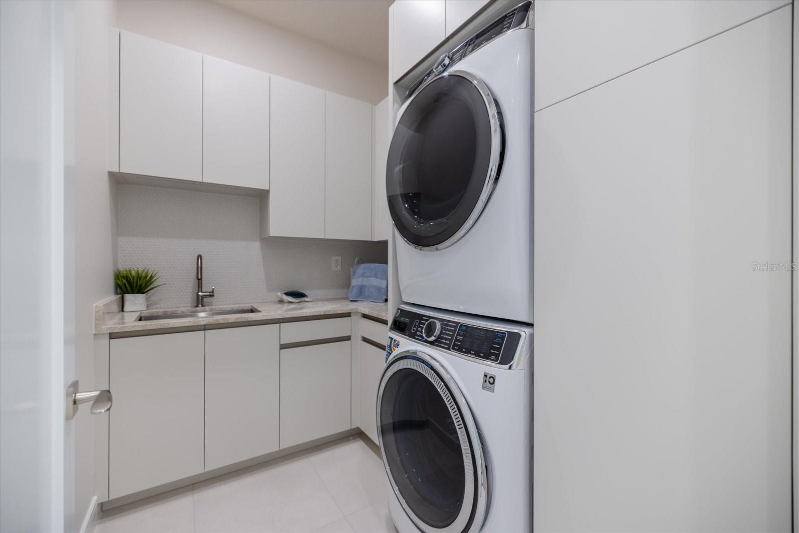 SLEEPY LAGOON PARK - Residential