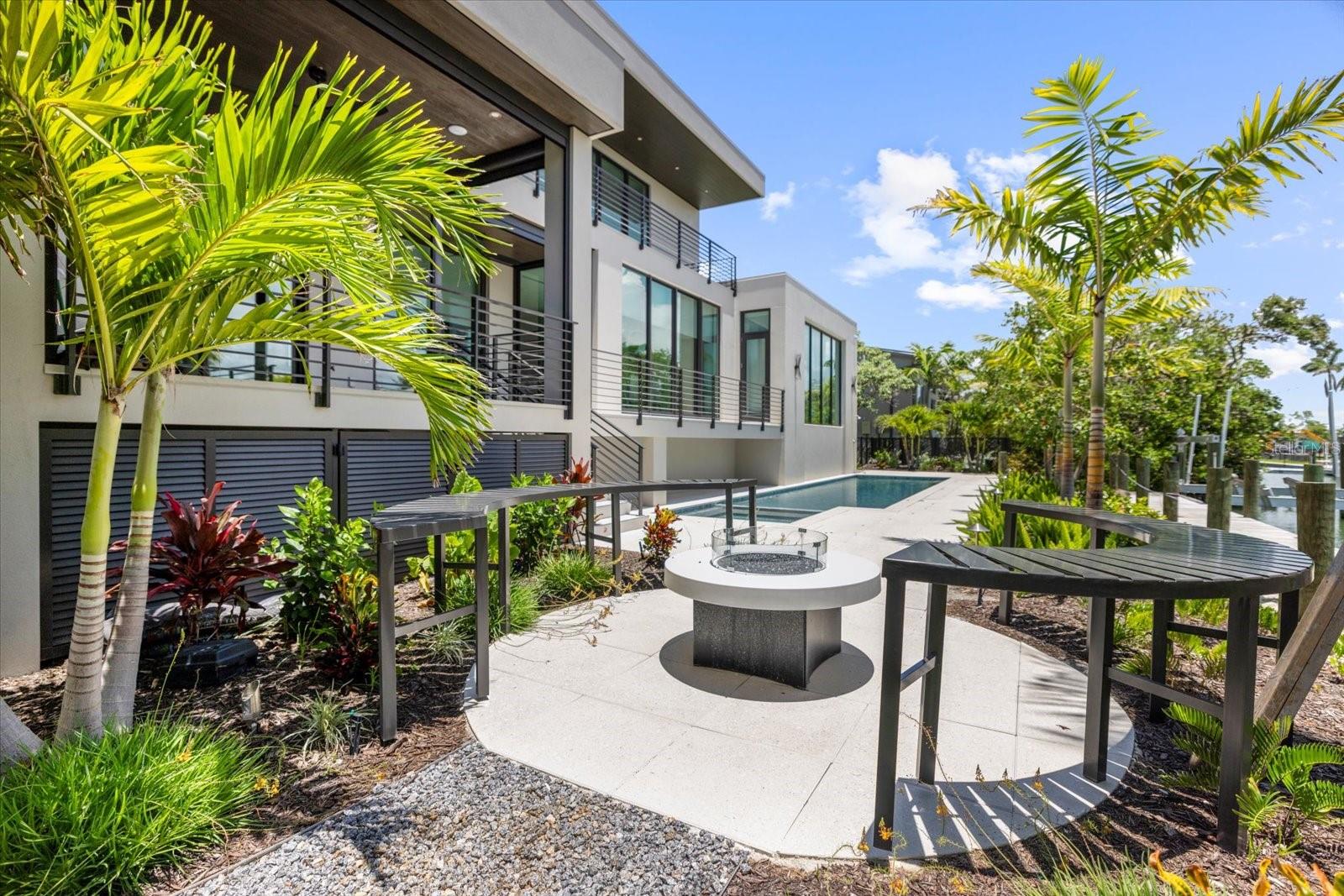 SLEEPY LAGOON PARK - Residential