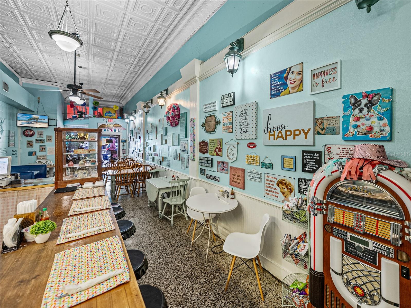 135 S CENTRAL AVENUE