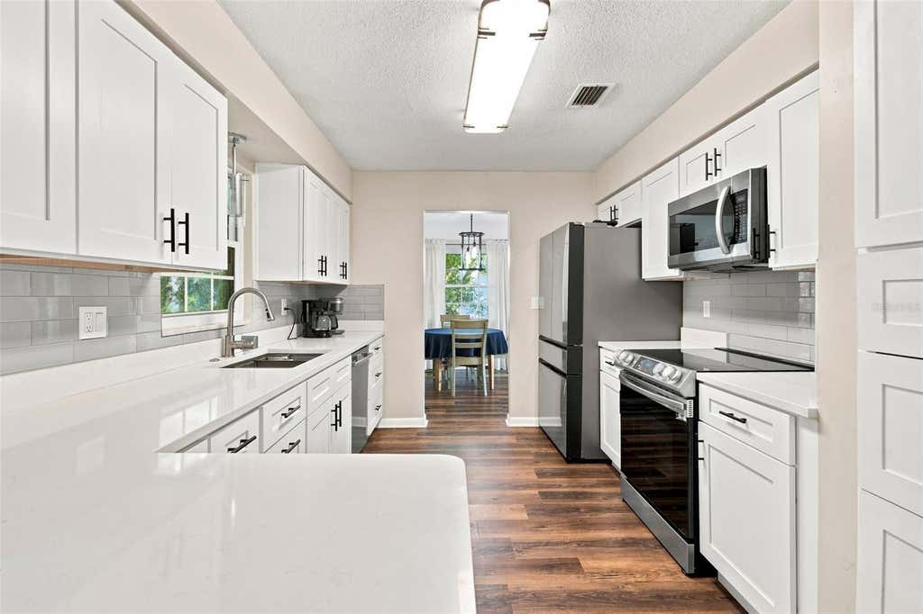 Photo of 5826 Woodbine Drive, Belle Isle, FL 32809 (MLS # O6433232)