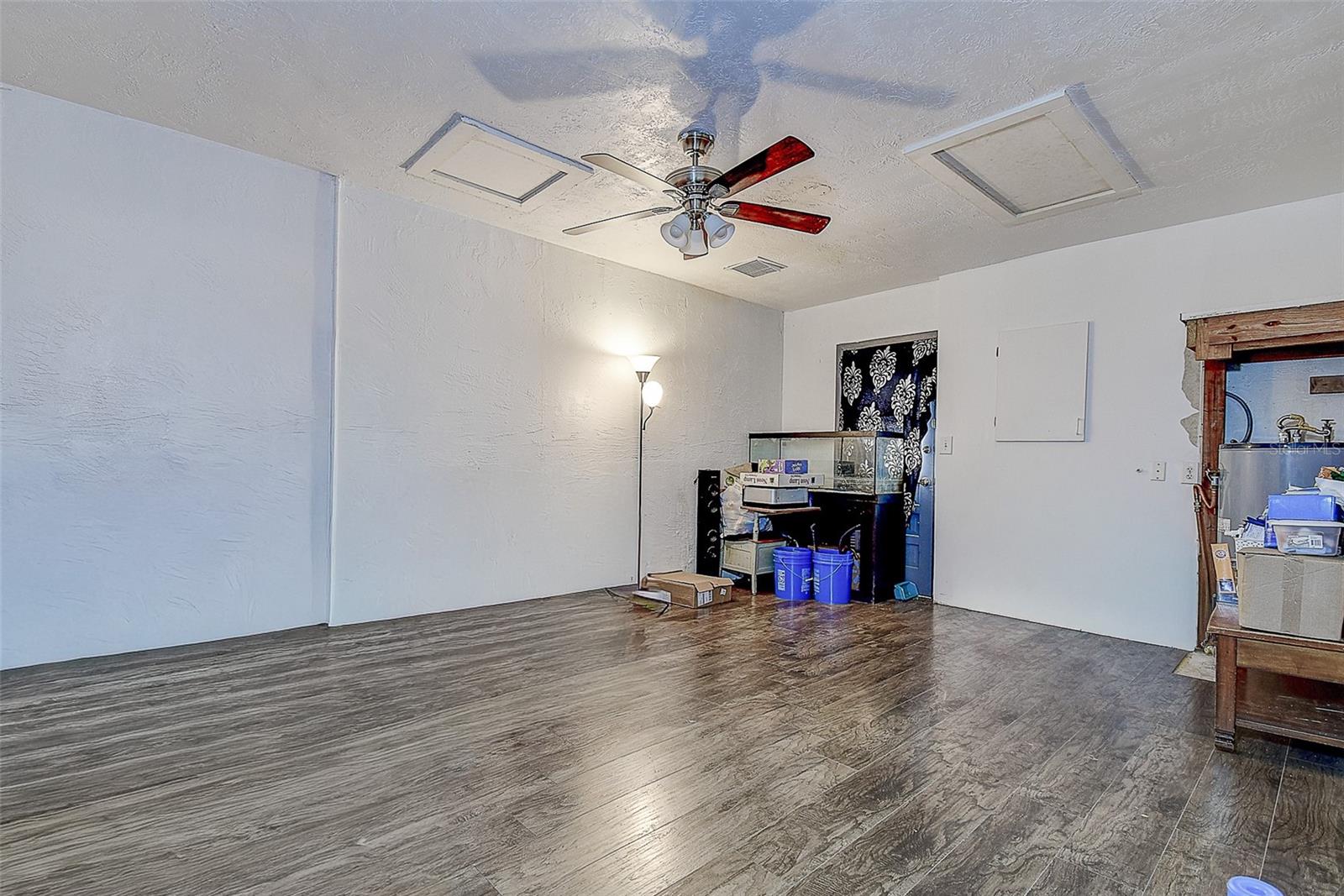 GARDEN CITY - Residential