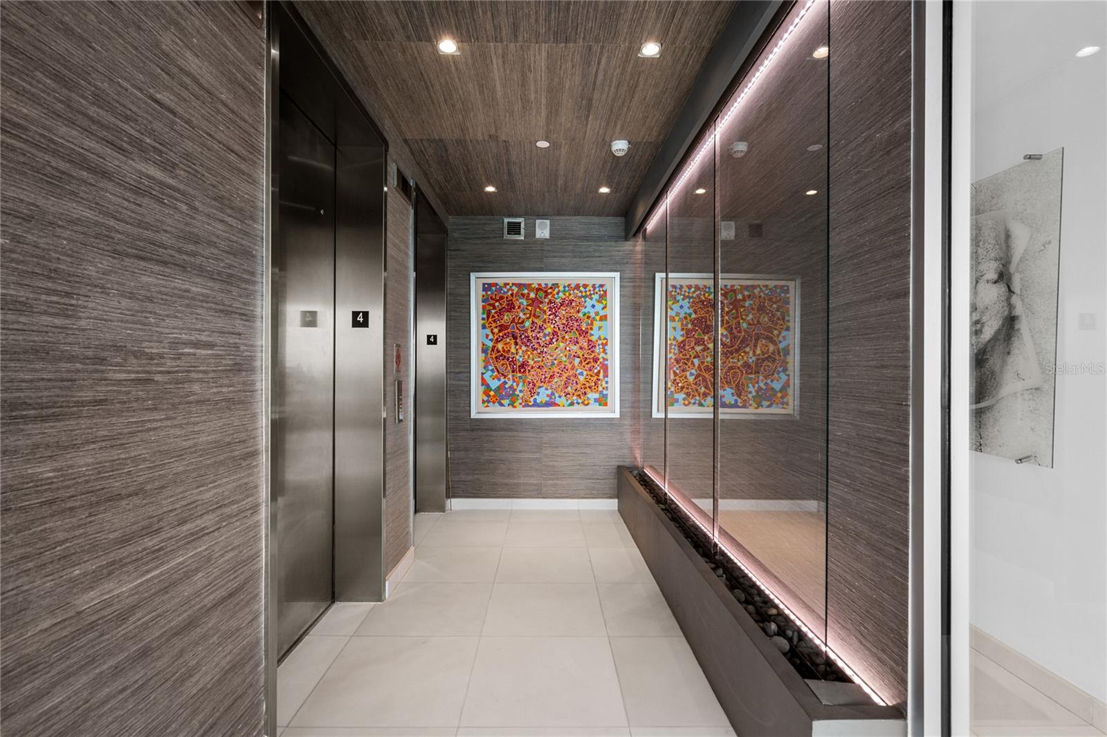 PENINSULA - Residential