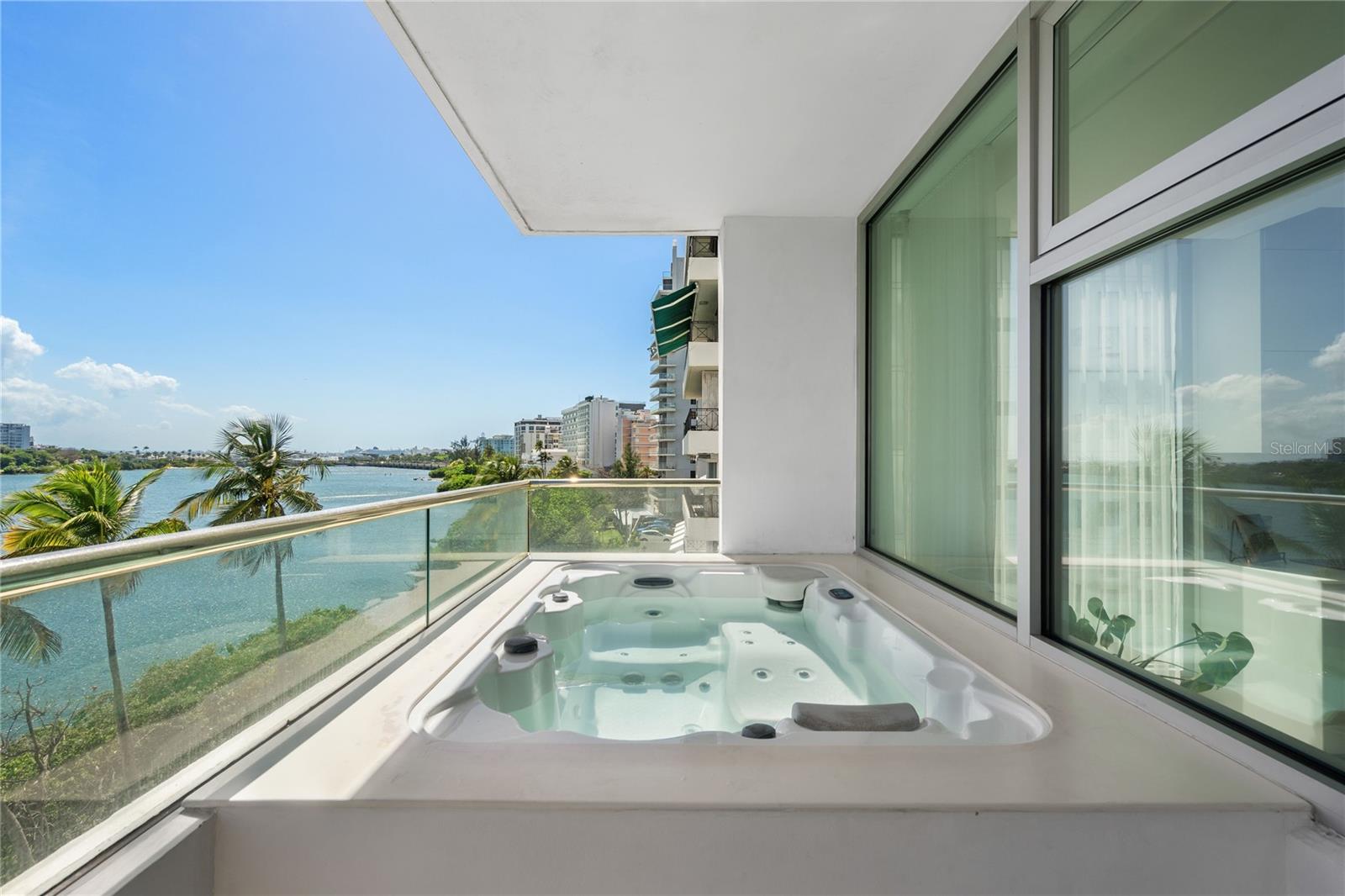 PENINSULA - Residential