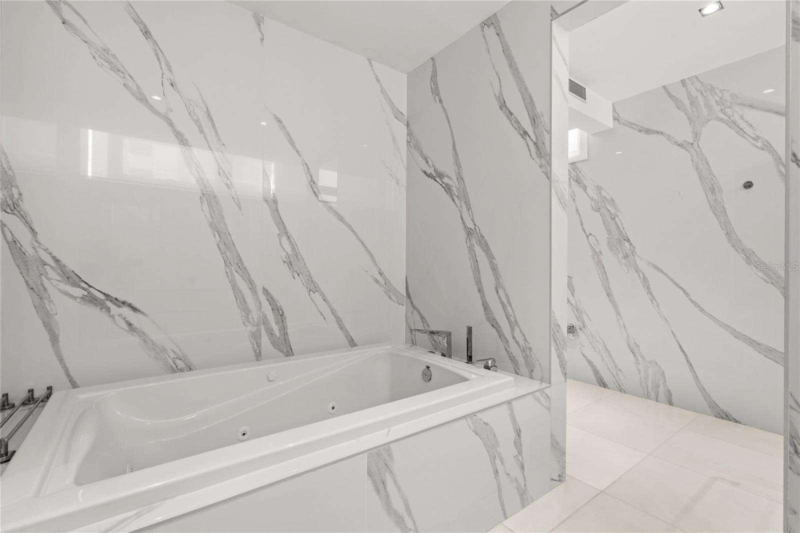 PENINSULA - Residential