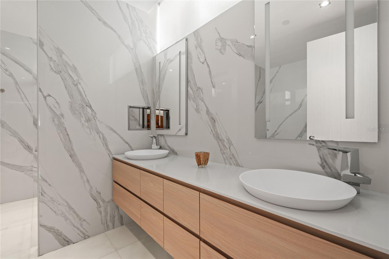 PENINSULA - Residential