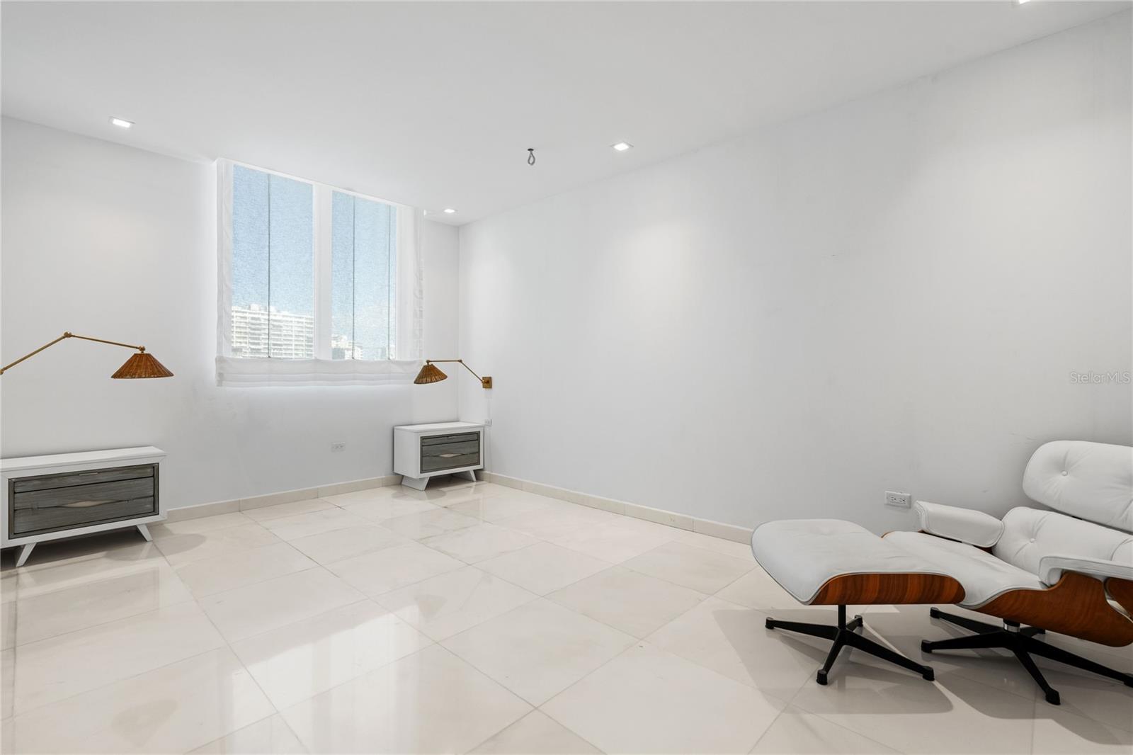 PENINSULA - Residential