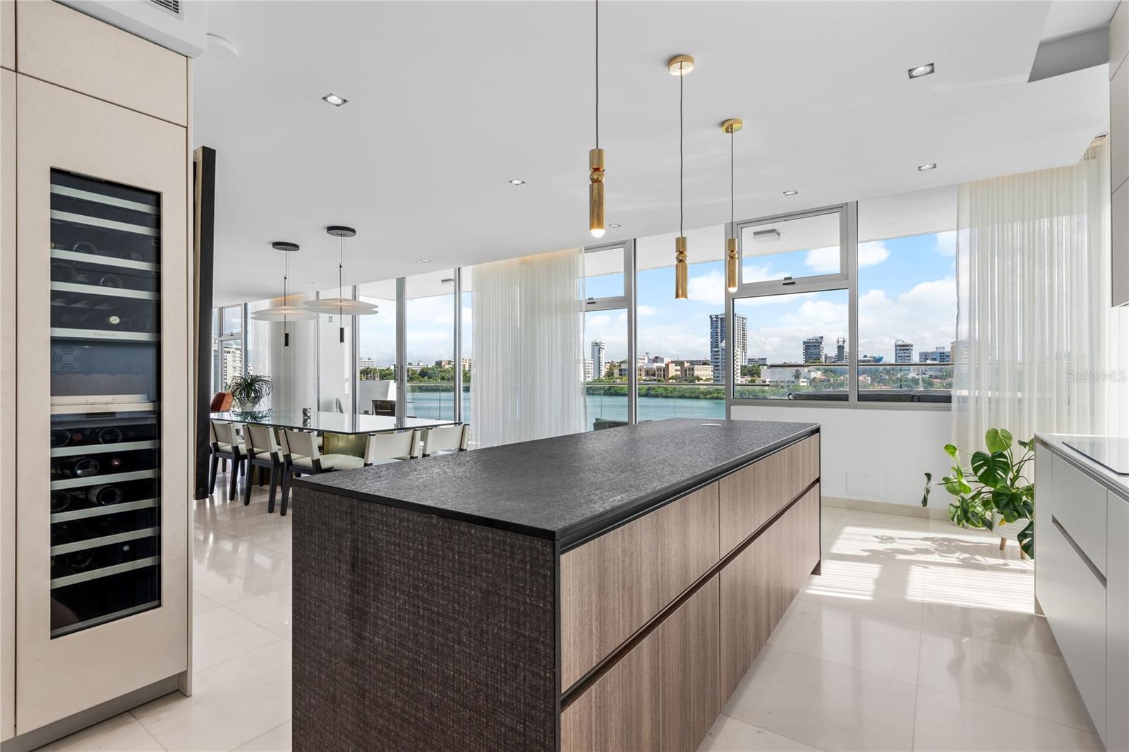 PENINSULA - Residential