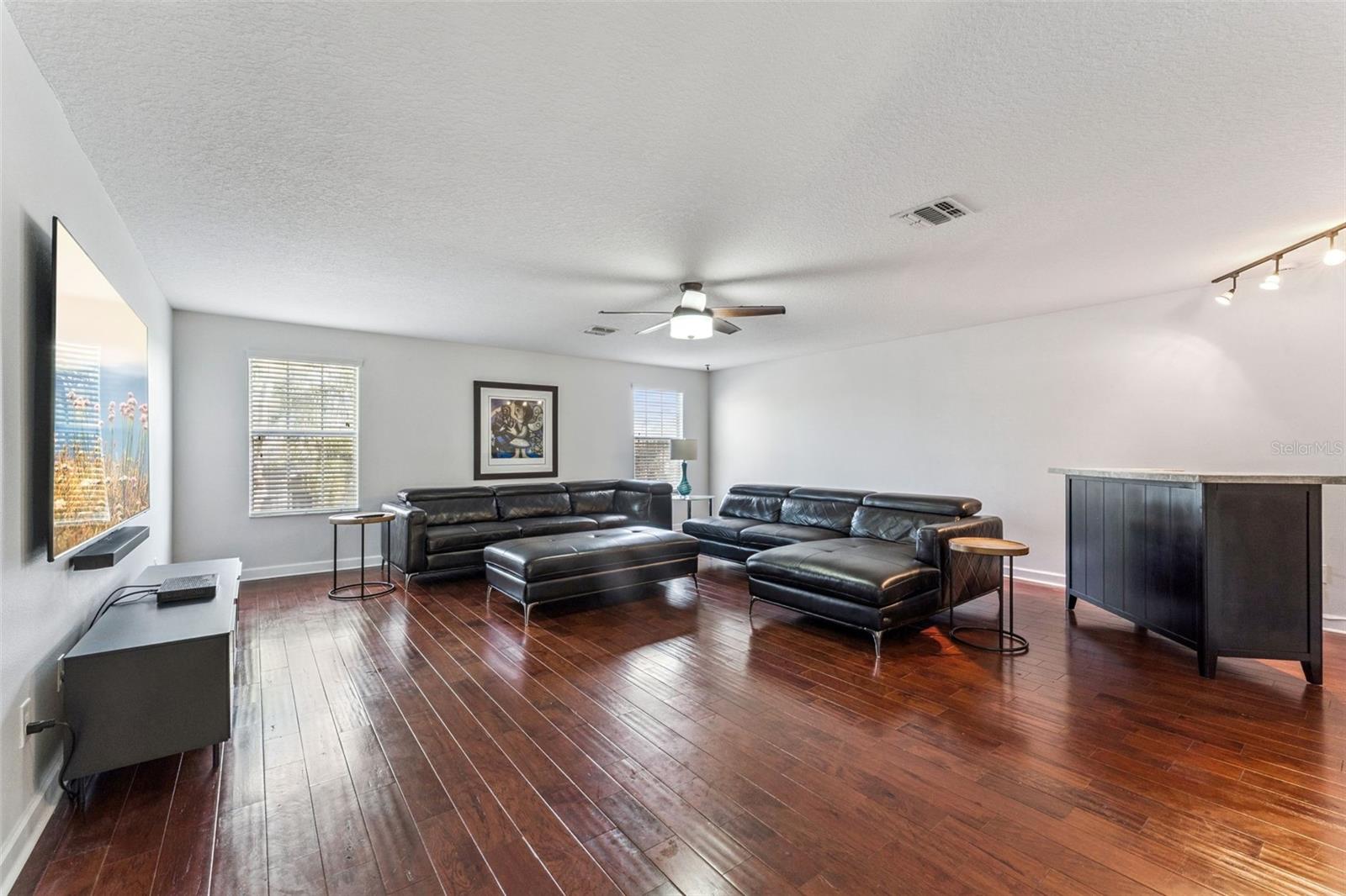 WYNDHAM LAKES ESTATES - Residential