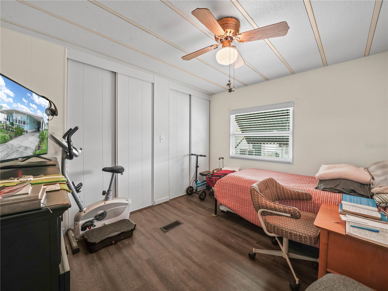 FLORAL LAKES - Residential