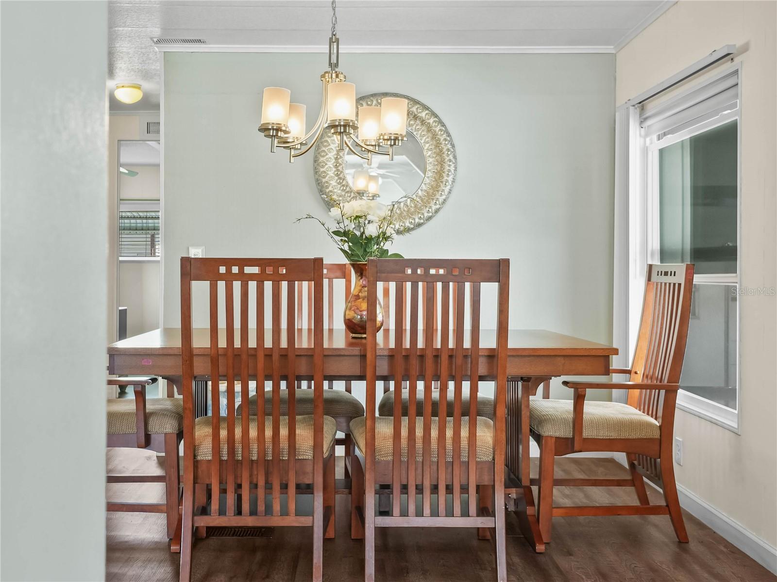 FLORAL LAKES - Residential