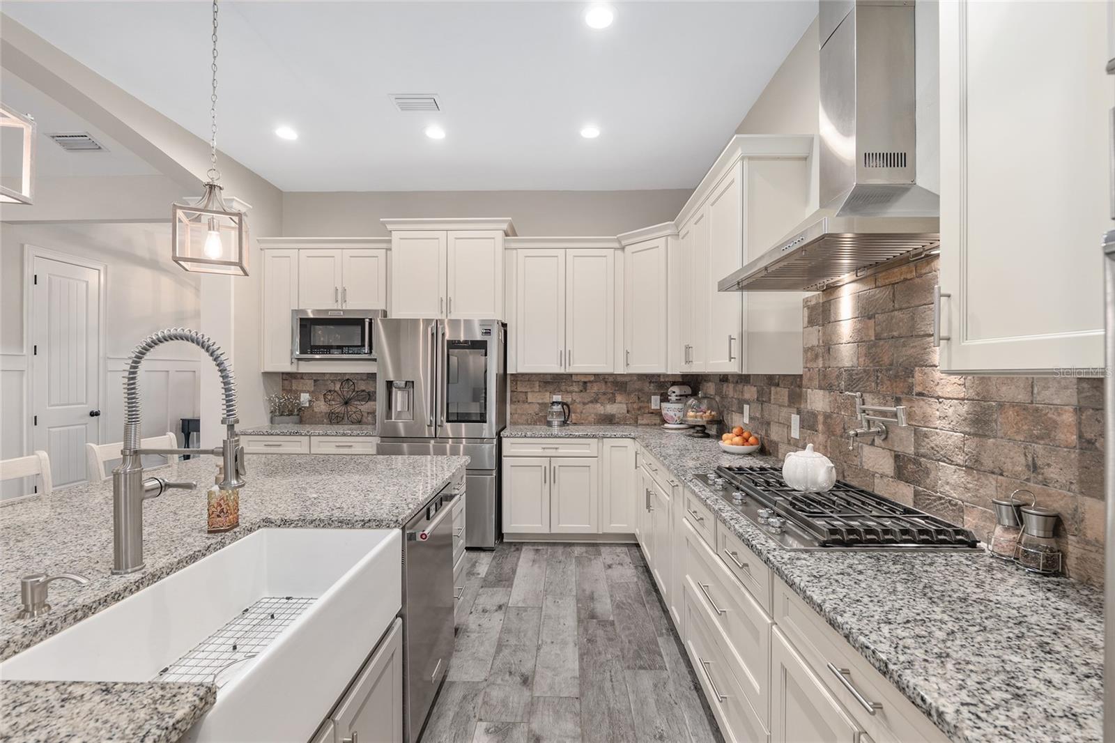 MEADOW GLEN REPL OF NOELLE ESTATE PH I - Residential