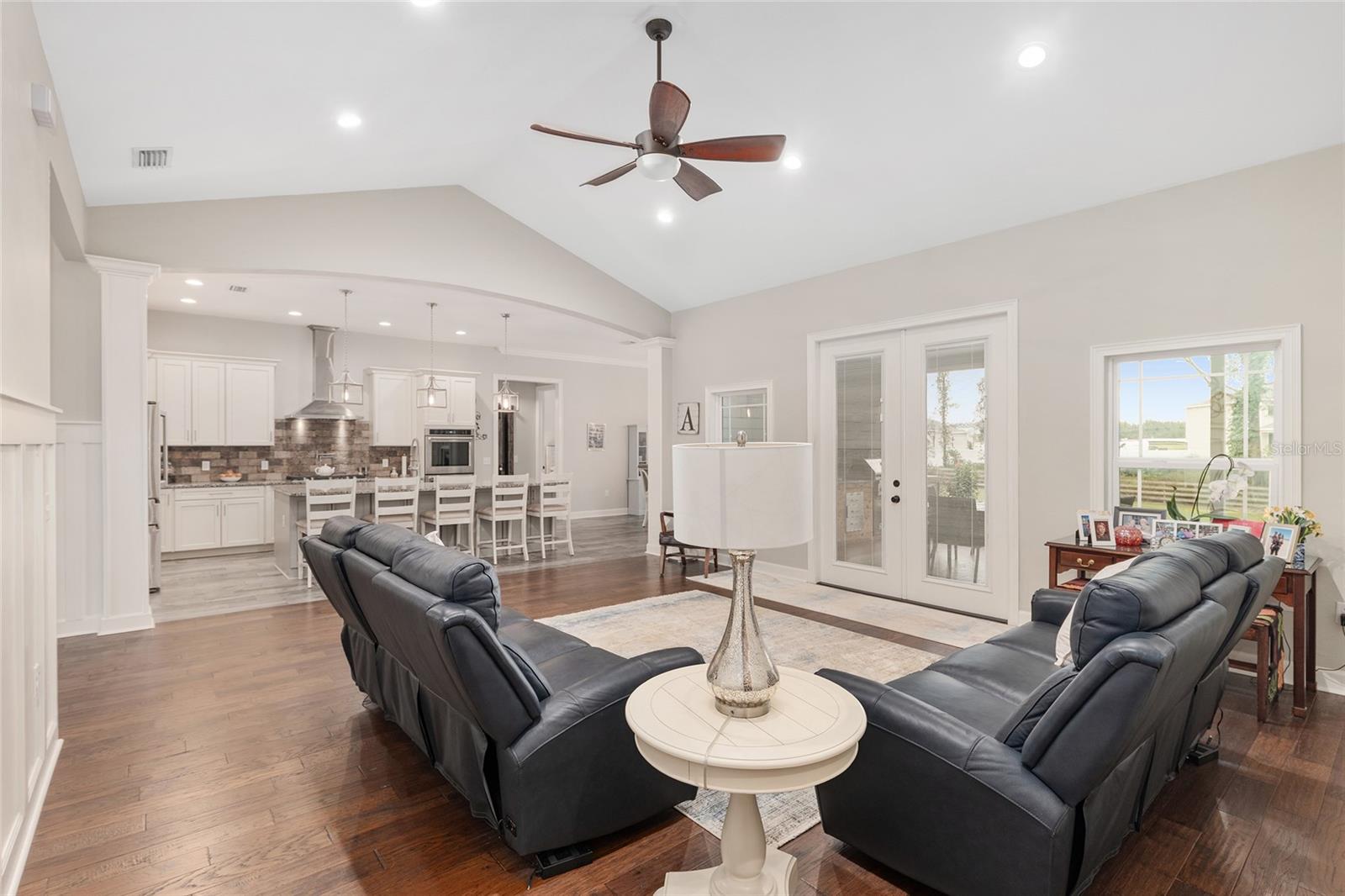 MEADOW GLEN REPL OF NOELLE ESTATE PH I - Residential