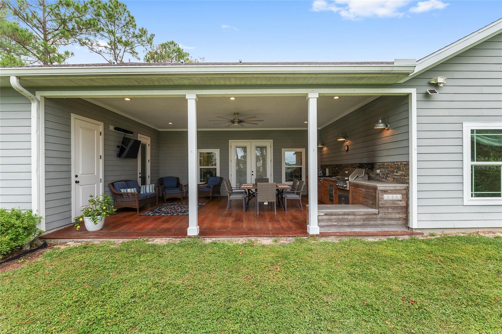 MEADOW GLEN REPL OF NOELLE ESTATE PH I - Residential