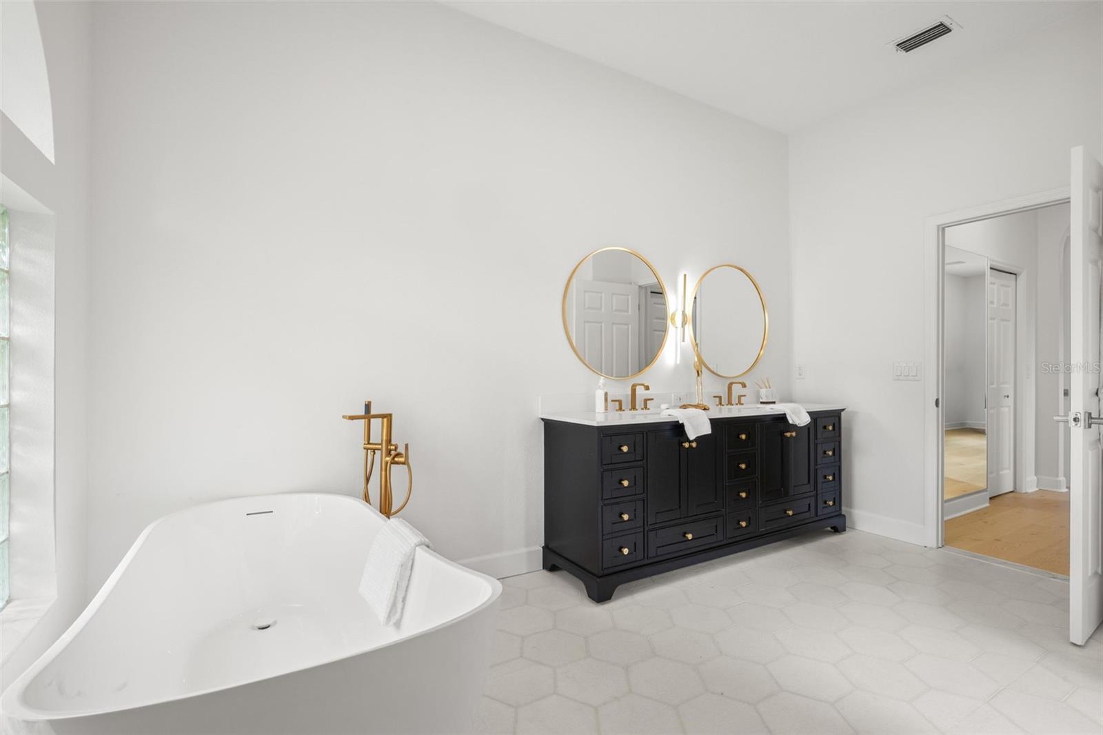 JUNIPER BAY PH 2 - Residential