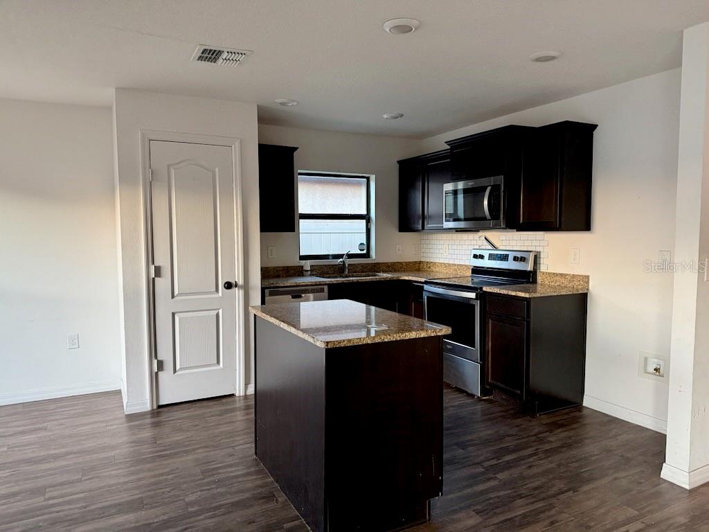 WYNNMERE WEST PH 2 & 3 - Residential Lease