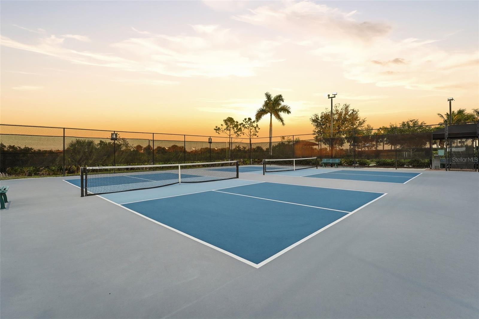 SARASOTA NATIONAL - Residential