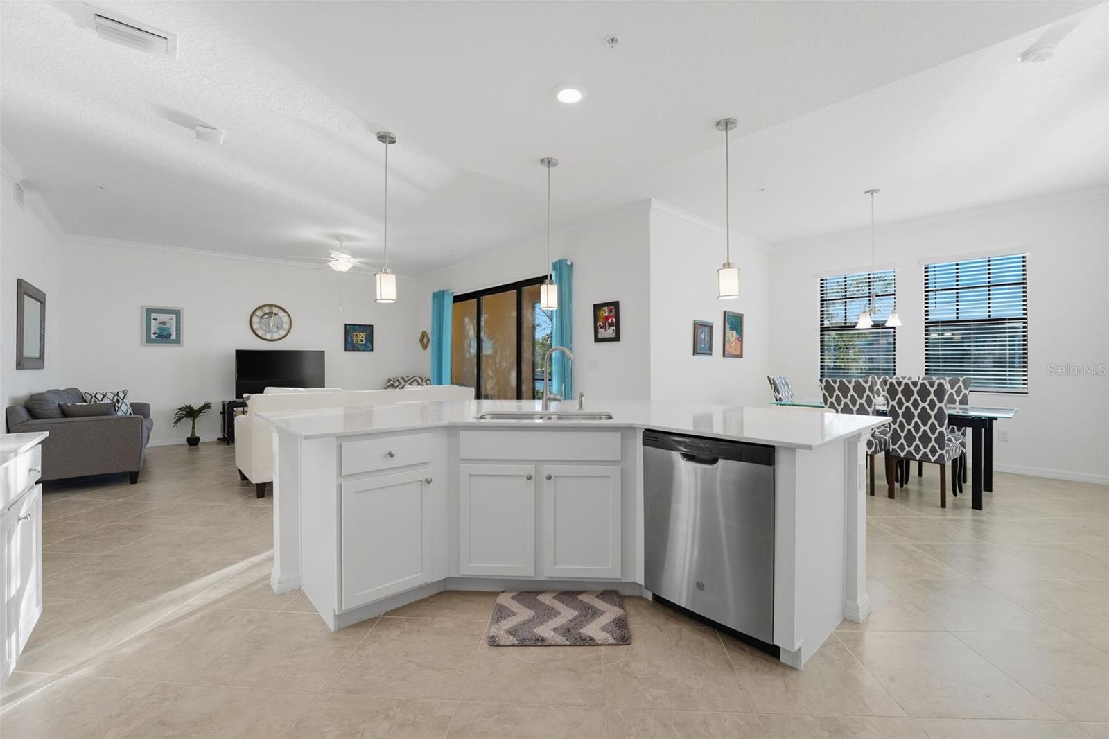 SARASOTA NATIONAL - Residential