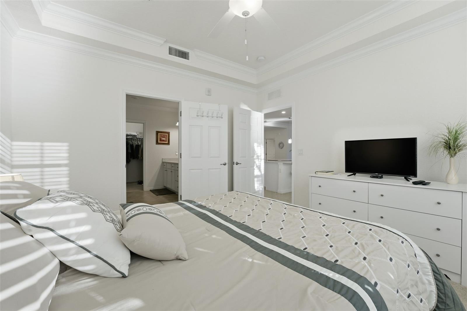 SARASOTA NATIONAL - Residential