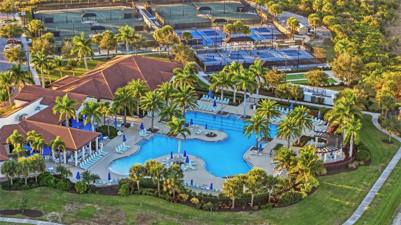 SARASOTA NATIONAL - Residential