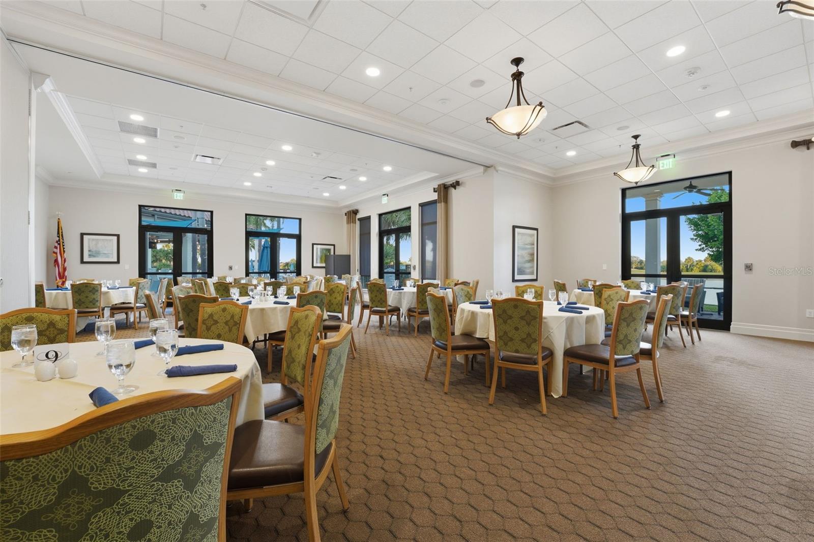 SARASOTA NATIONAL - Residential