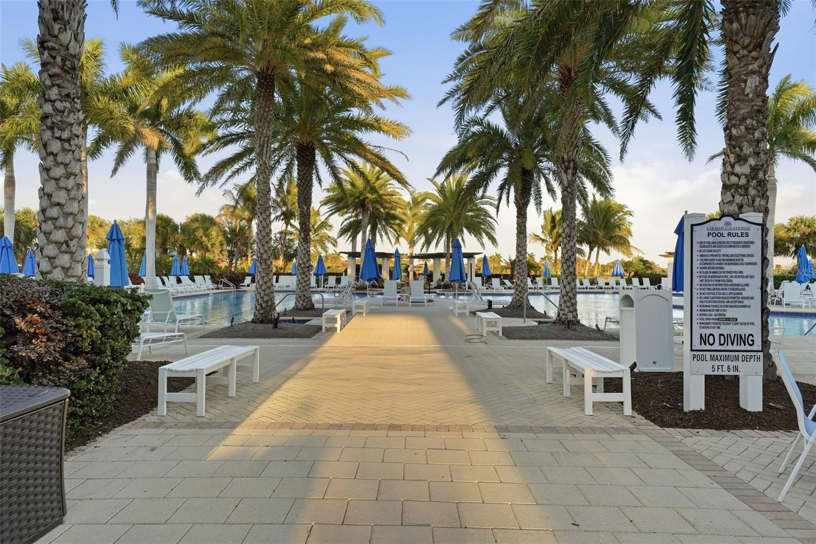 SARASOTA NATIONAL - Residential