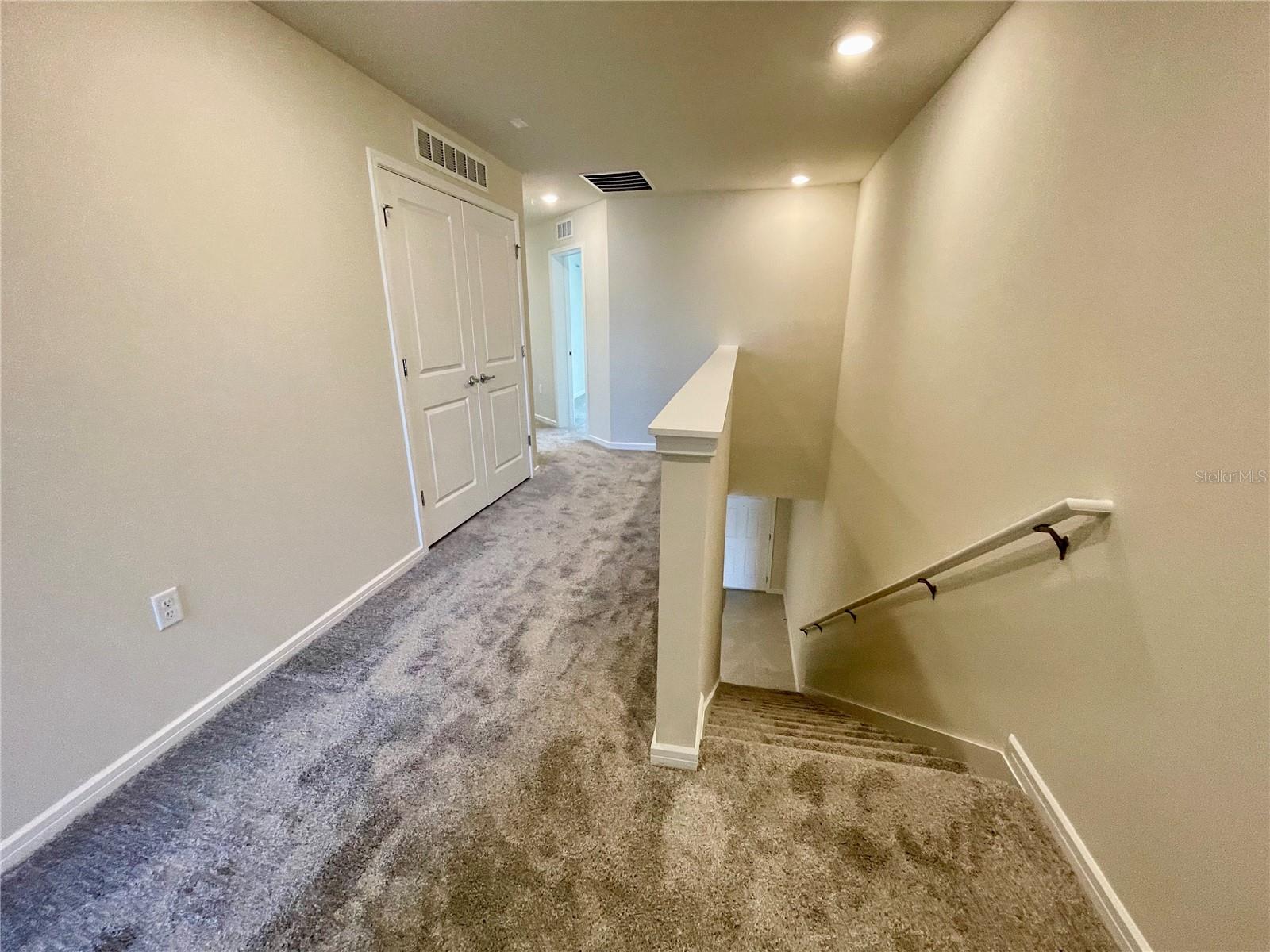 GRAYSON SQUARE - Residential Lease