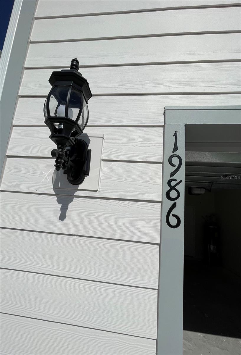 GRAYSON SQUARE - Residential Lease