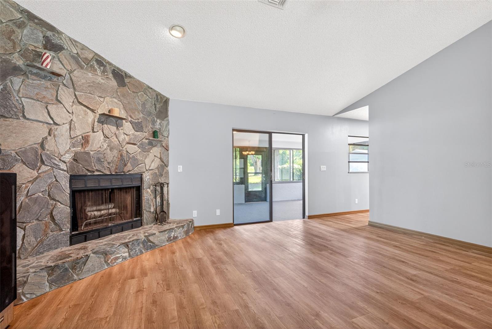 CITRUS SPGS UNIT 04 - Residential